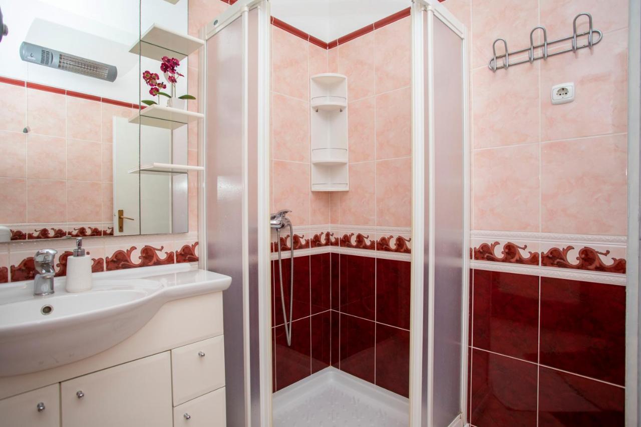 Villa Carla With Private Pool & Kids Playground - Pet Friendly Mutvoran Exterior photo