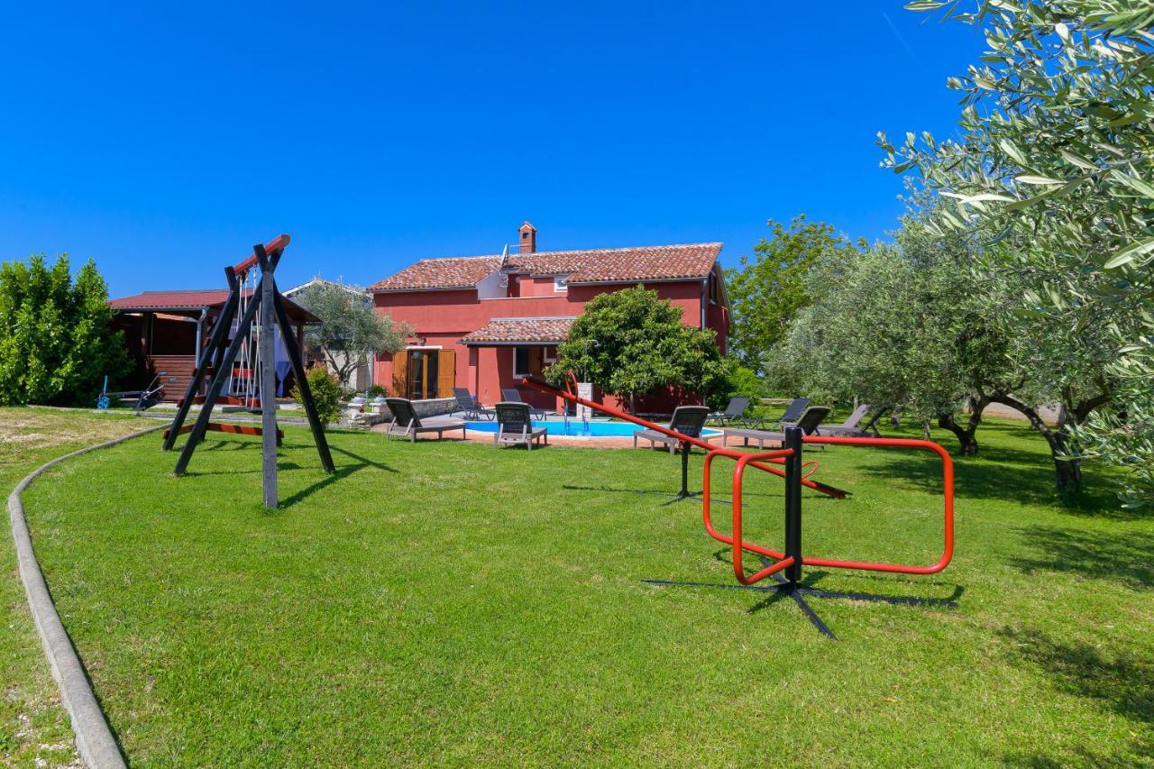 Villa Carla With Private Pool & Kids Playground - Pet Friendly Mutvoran Exterior photo