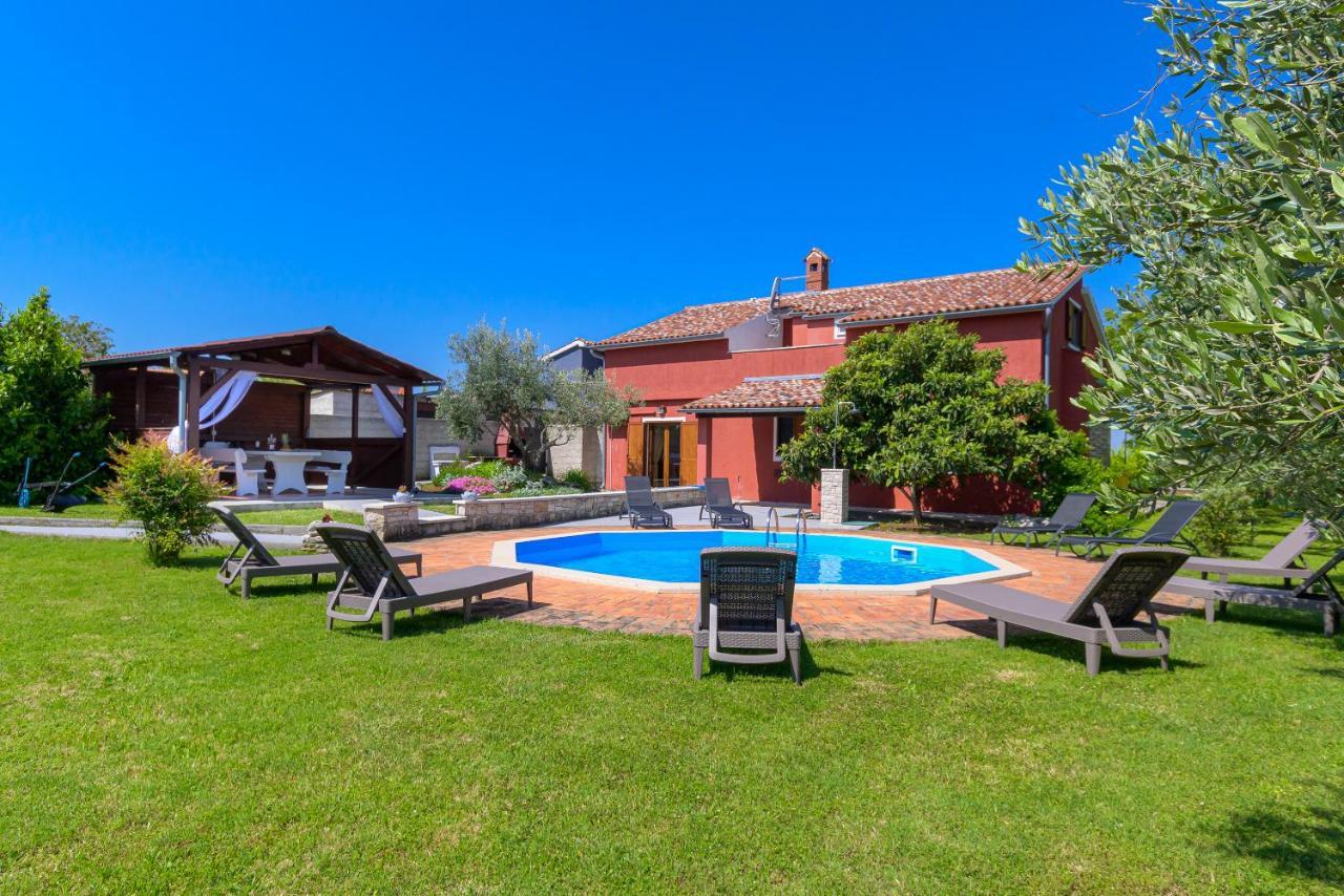 Villa Carla With Private Pool & Kids Playground - Pet Friendly Mutvoran Exterior photo