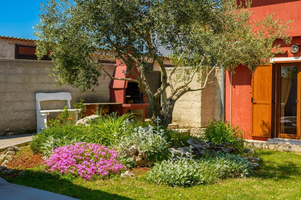 Villa Carla With Private Pool & Kids Playground - Pet Friendly Mutvoran Exterior photo