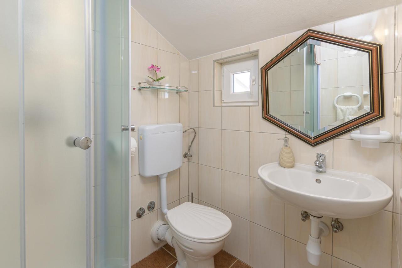 Villa Carla With Private Pool & Kids Playground - Pet Friendly Mutvoran Exterior photo