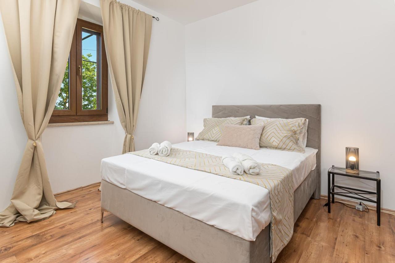 Villa Carla With Private Pool & Kids Playground - Pet Friendly Mutvoran Exterior photo