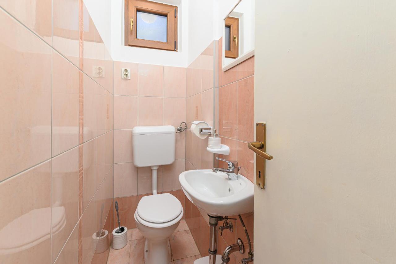 Villa Carla With Private Pool & Kids Playground - Pet Friendly Mutvoran Exterior photo